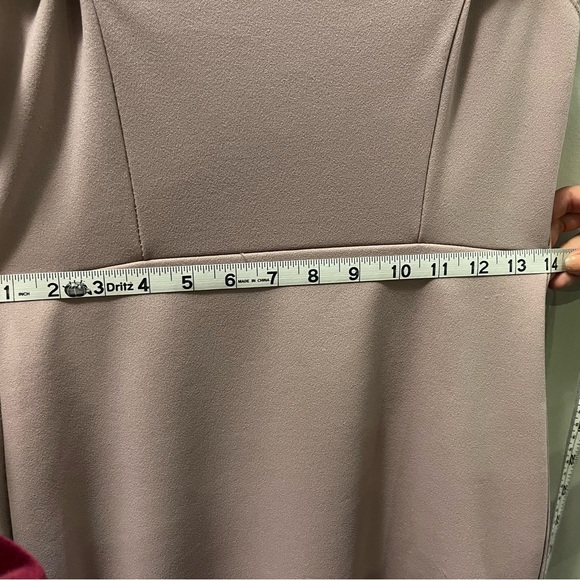 Rose asymmetrical dress - Picture 6 of 7